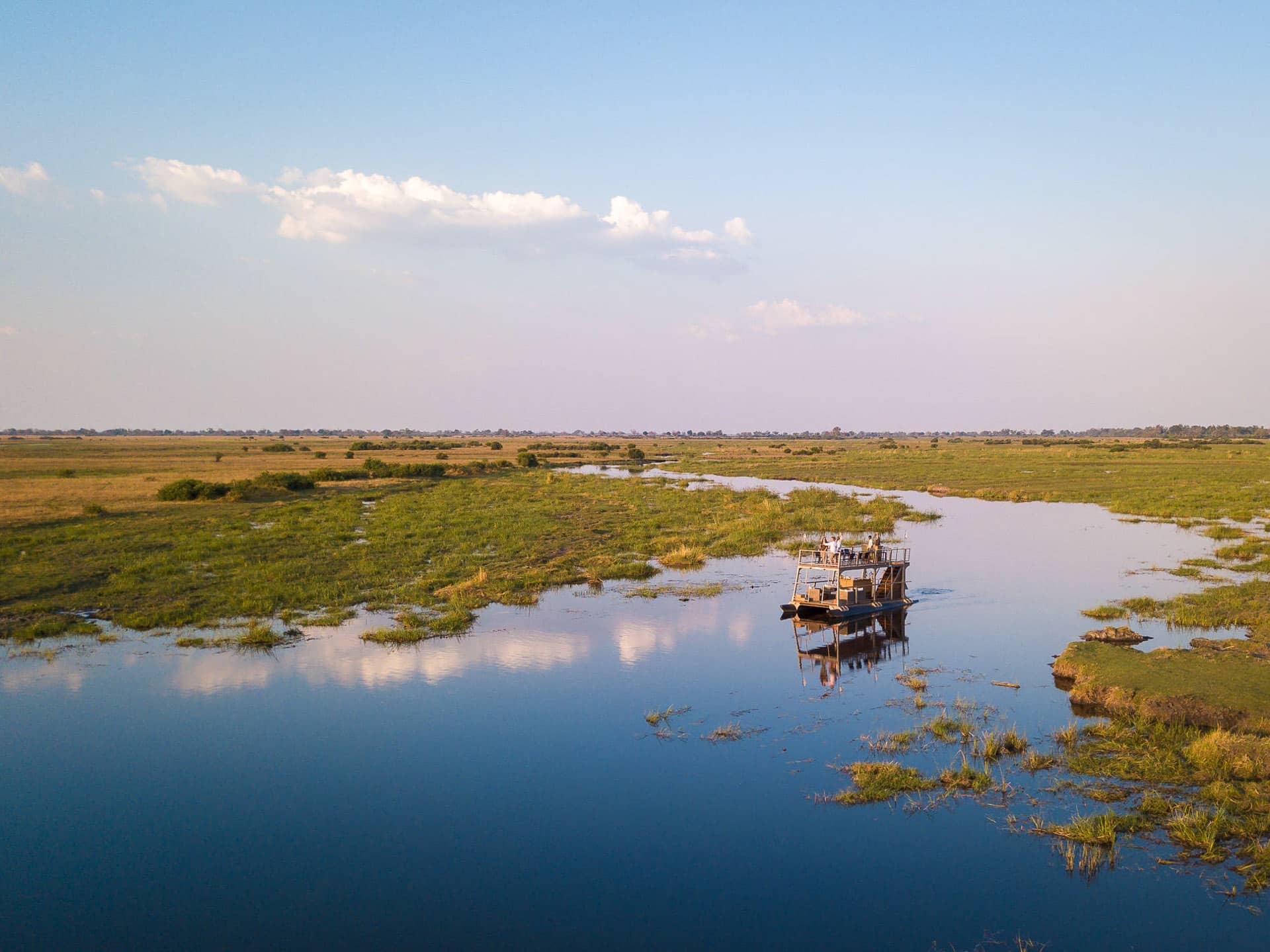 sundowner pontoon on the delta